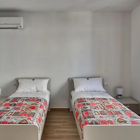 2 * Μεντουλίν