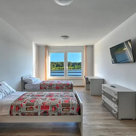 Ferienhaus 2 *